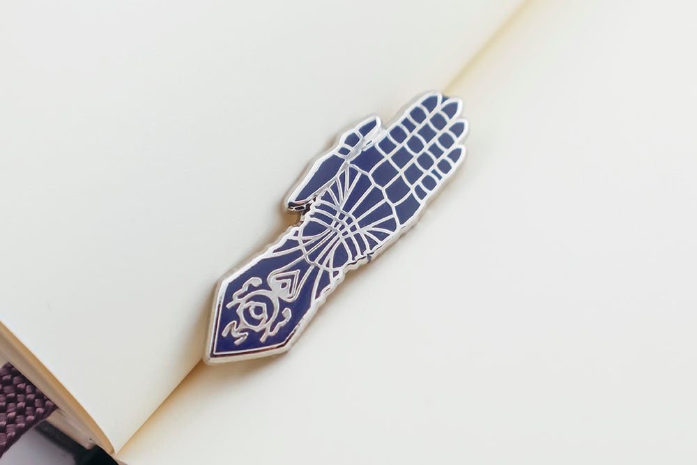 Phoenix Gauntlet Pin (Silver Color)