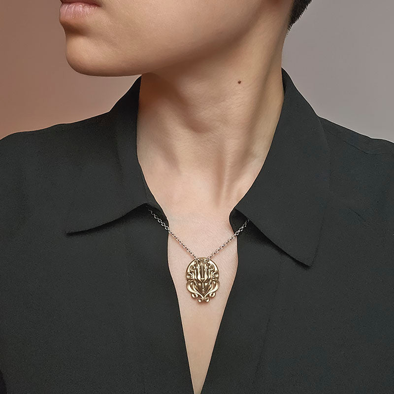 Sovereign Dreamer Pendant