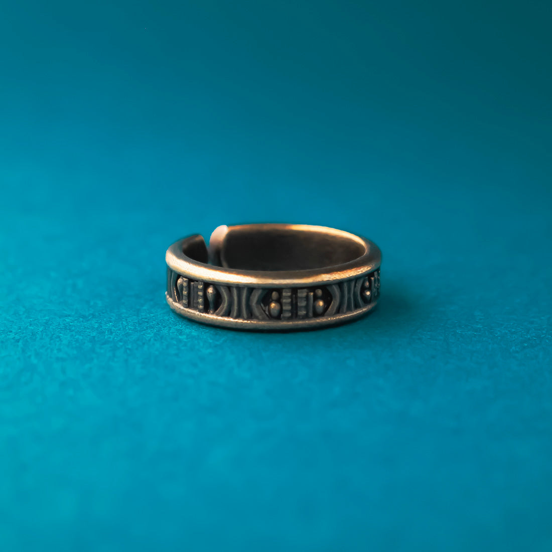 Memory Keeper Bookshelf Ring