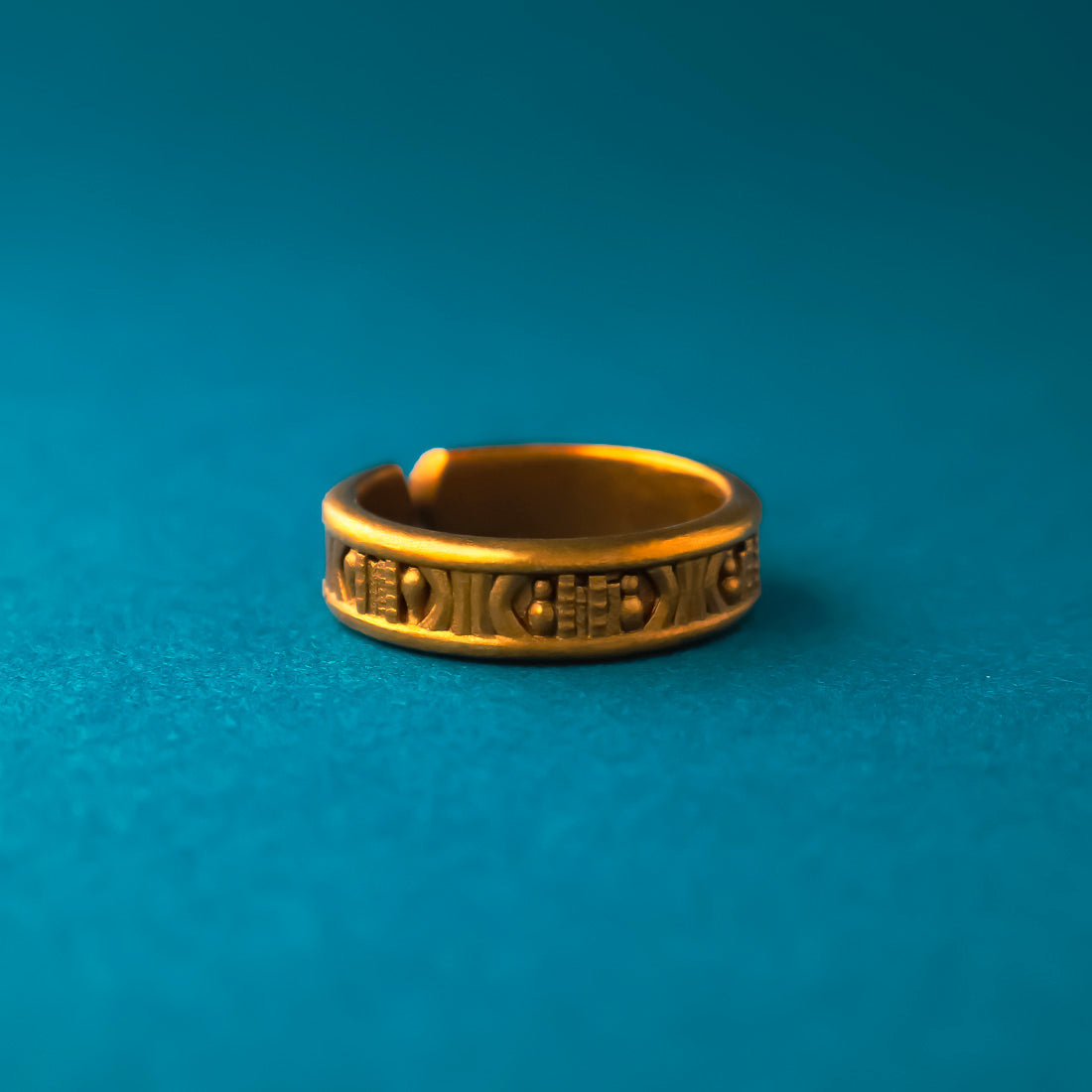 Memory Keeper Bookshelf Ring