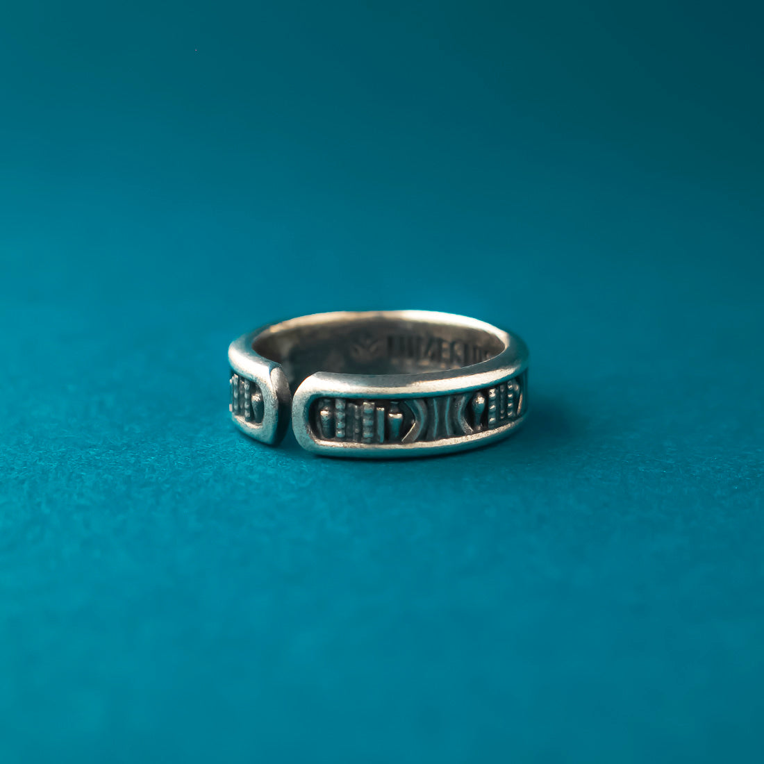 Memory Keeper Bookshelf Ring