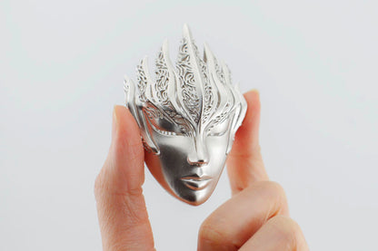 Sovereign Dreamer Brooch