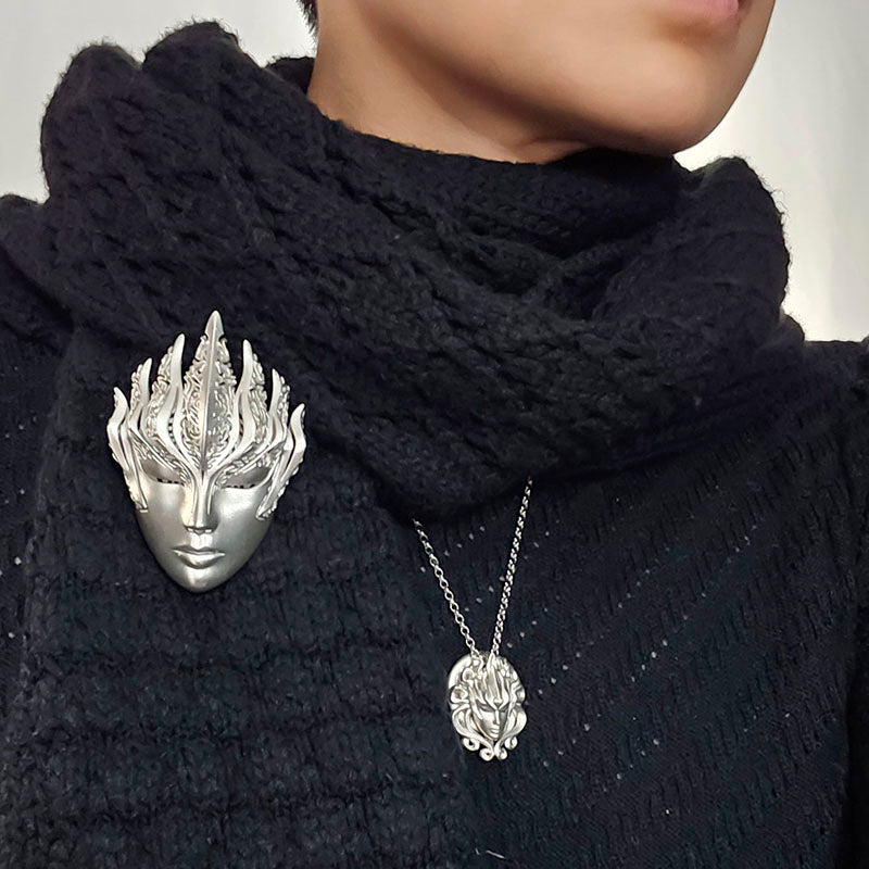 Sovereign Dreamer Brooch
