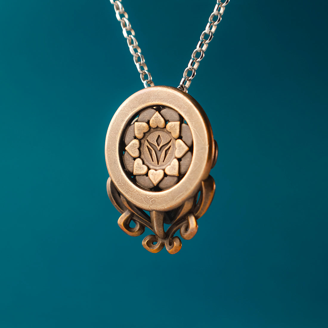 Sovereign Dreamer Pendant