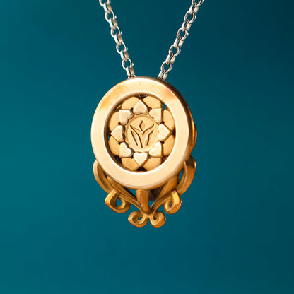 Sovereign Dreamer Pendant