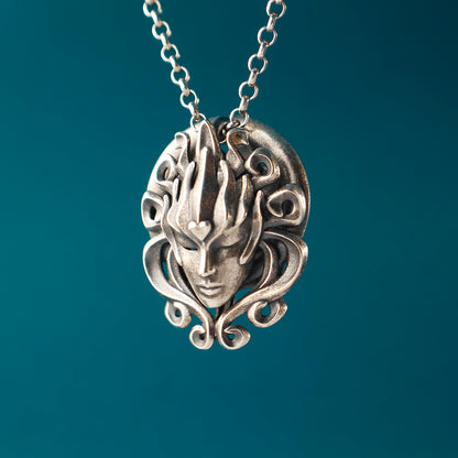 Sovereign Dreamer Pendant